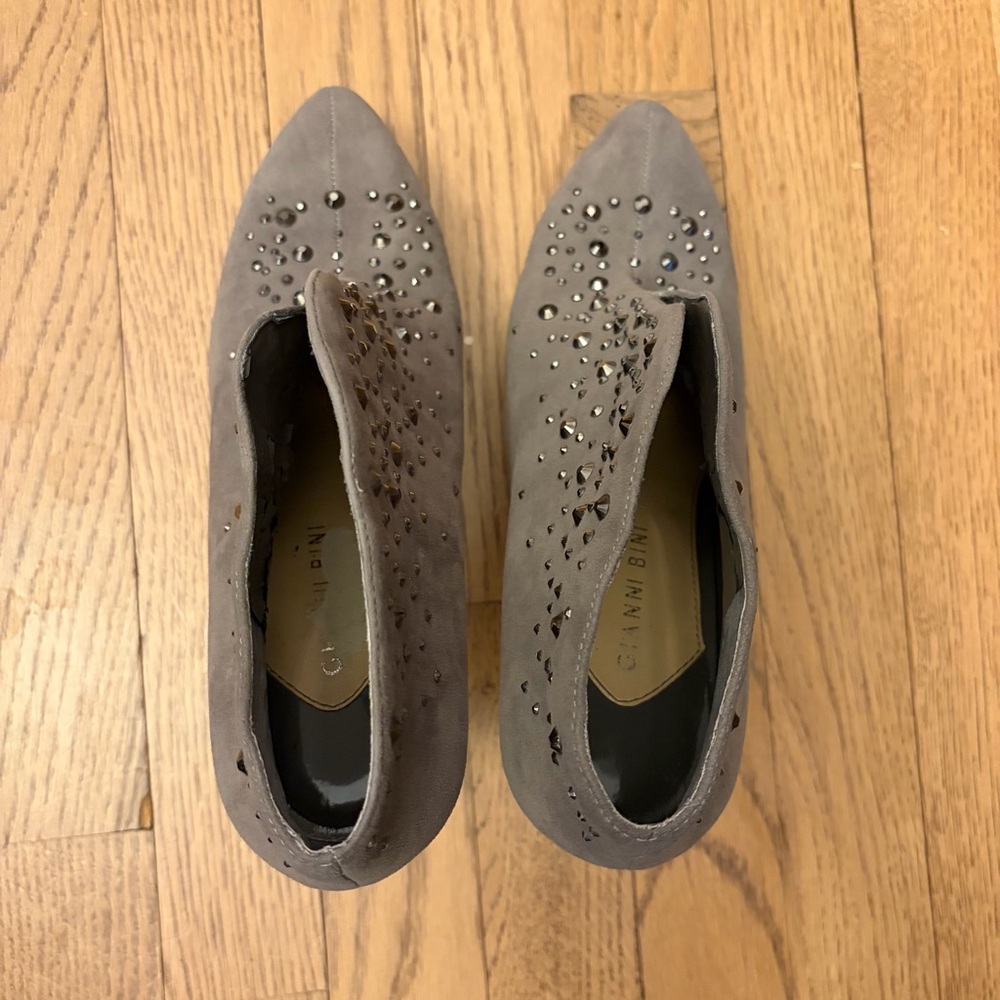 Gianni Bini Studded Suede Grey/Silver Booties (8.5) - Picture 6 of 10